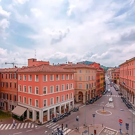Attico Di Via D'azeglio Hotel *